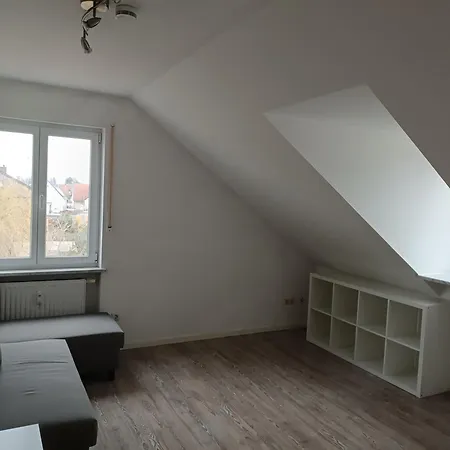 Apartment Schoene In S-bahn-naehe