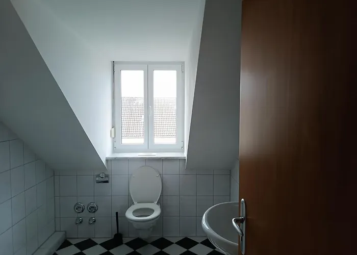 Schoene In S-bahn-naehe Appartement